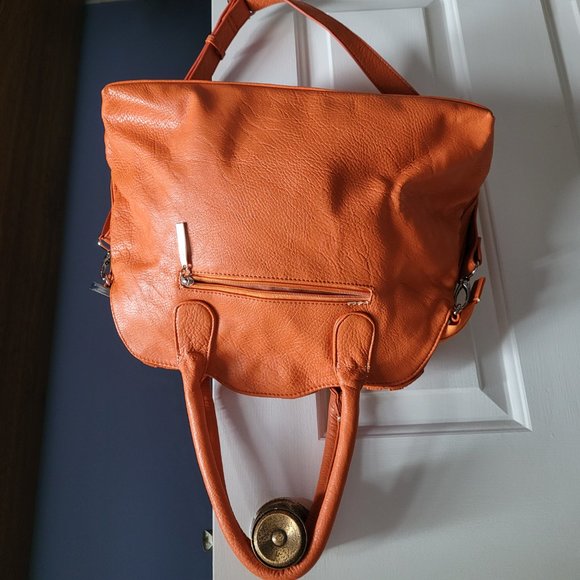 Orange bling - Picture 2 of 3